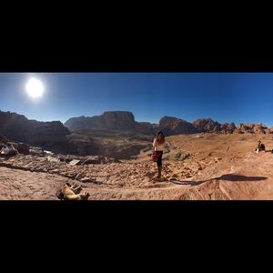 Meet your Posher, Lorena